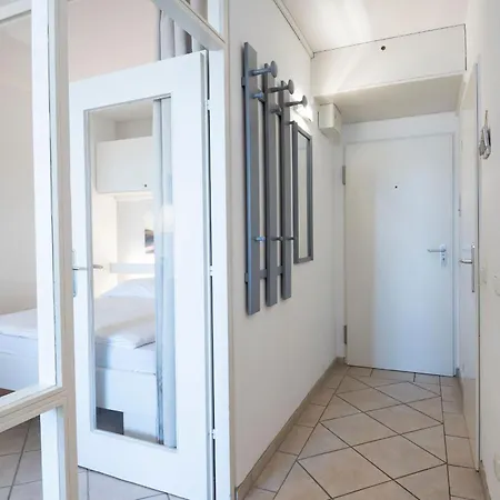 Strandappartements Am Leuchtturmweg Kuestenzeit アパート ケレンフーゼン
